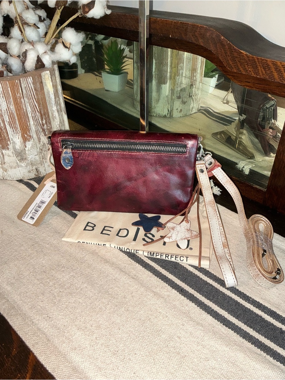 NWT Bed Stu Cadence Wallet Wristlet Crossbody Bag Red Americana Rustic MSRP $198 - Picture 2 of 15